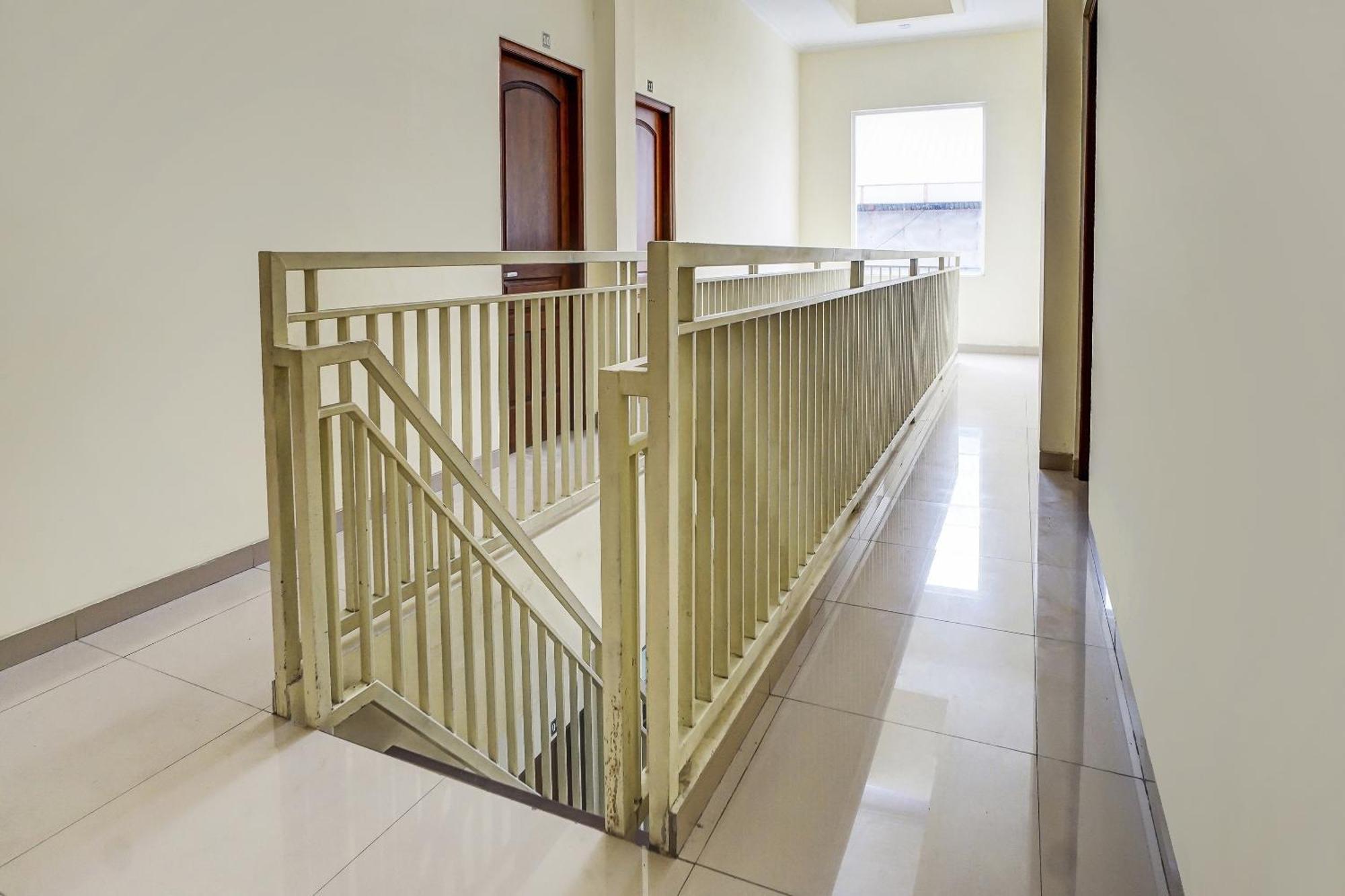 מאלאנג Oyo 91084 Oke Guest House מראה חיצוני תמונה